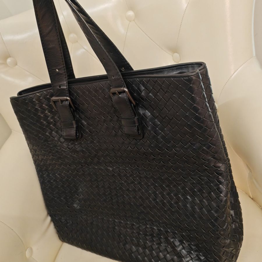 葆蝶家/Bottega Veneta BV黑色編織槍漆扣手提包 尺寸:38*36*15-3