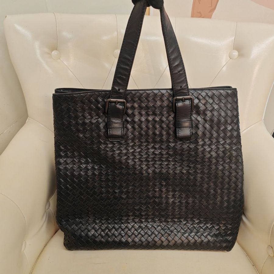 葆蝶家/Bottega Veneta BV黑色編織槍漆扣手提包 尺寸:38*36*15-4