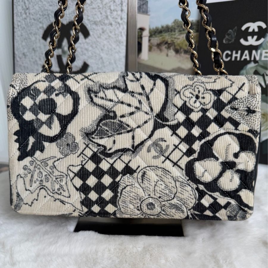 香奈兒chanel 限定款口蓋包 26開鐳射-1