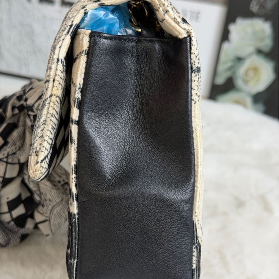 香奈兒chanel 限定款口蓋包 26開鐳射-2