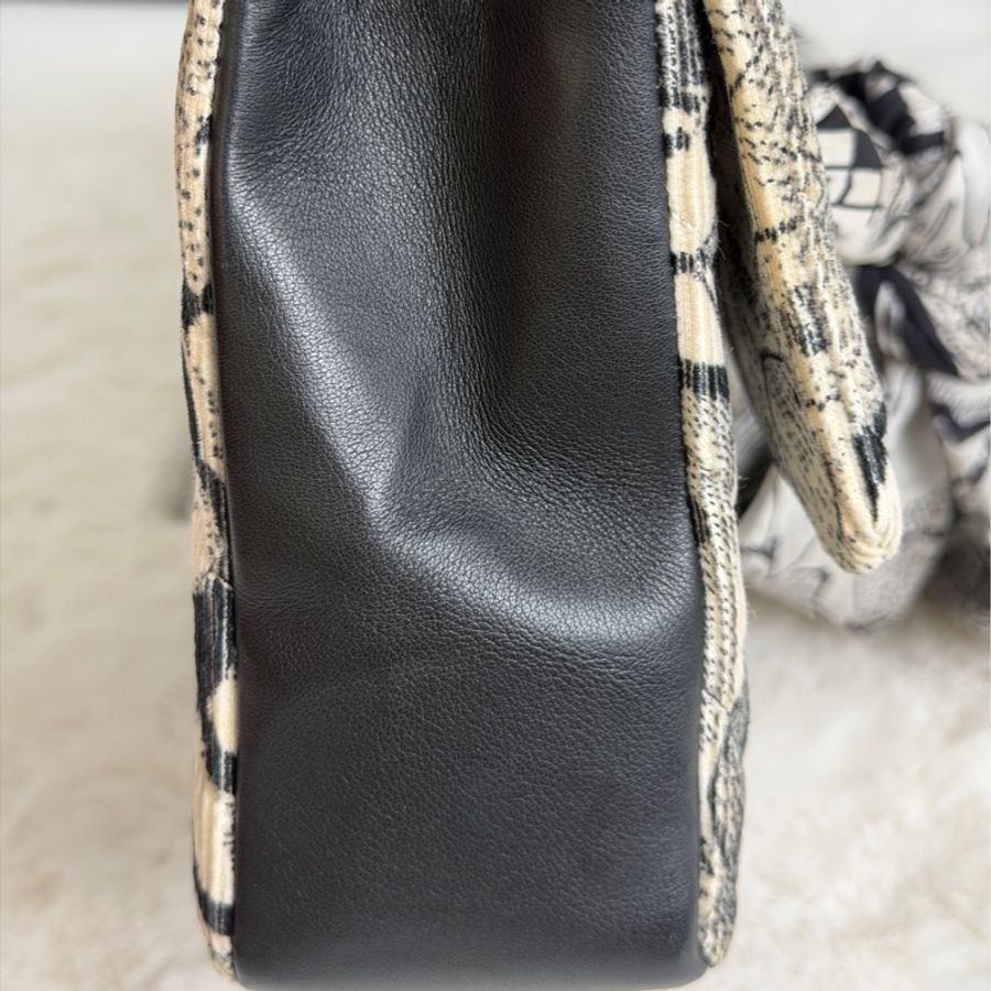 香奈兒chanel 限定款口蓋包 26開鐳射-3