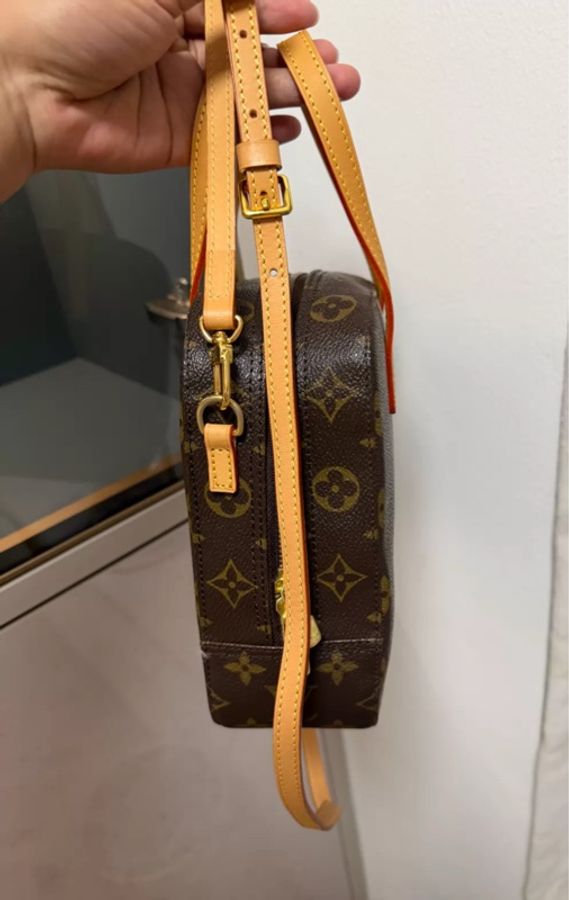 【一包三用‼️不容錯過🤩】LV 中古豆腐包|飯盒子|斜背|手提 兩用包-9