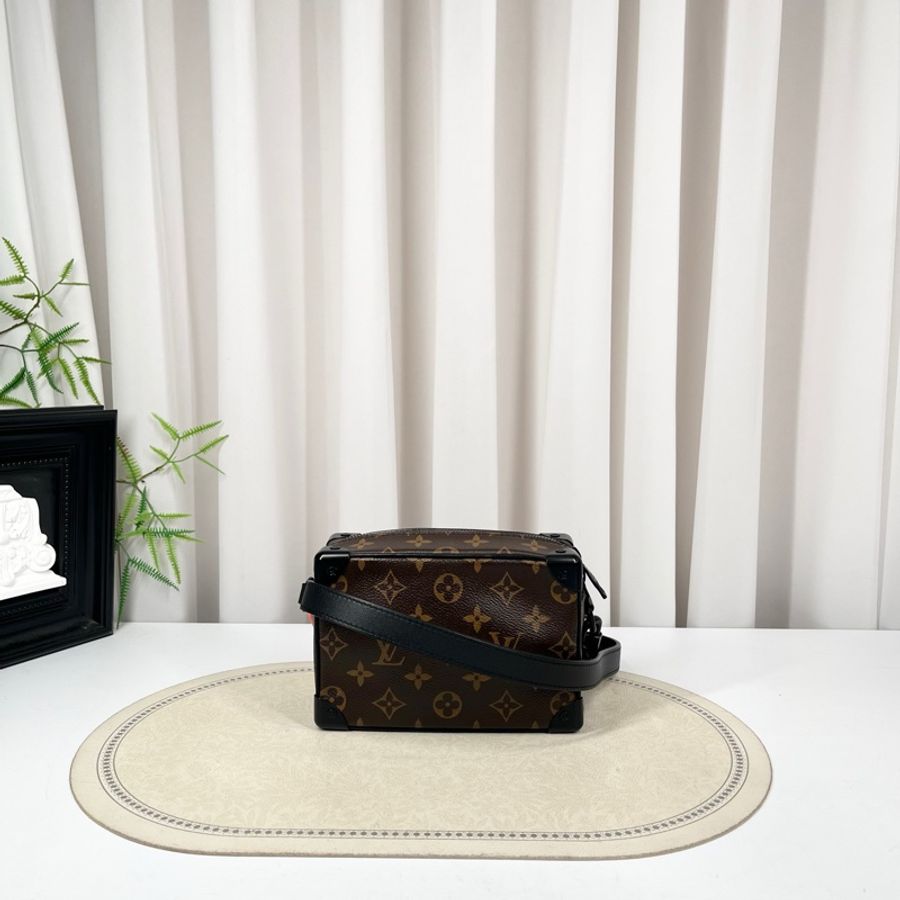 LV路易威登 98新 SOFT TRUNK 經典老花鏈條軟盒子包-4