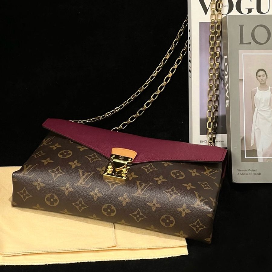 99新LV路易威登 Saint Placide傳奇紅色牛皮拼老花鏈條信封包-3