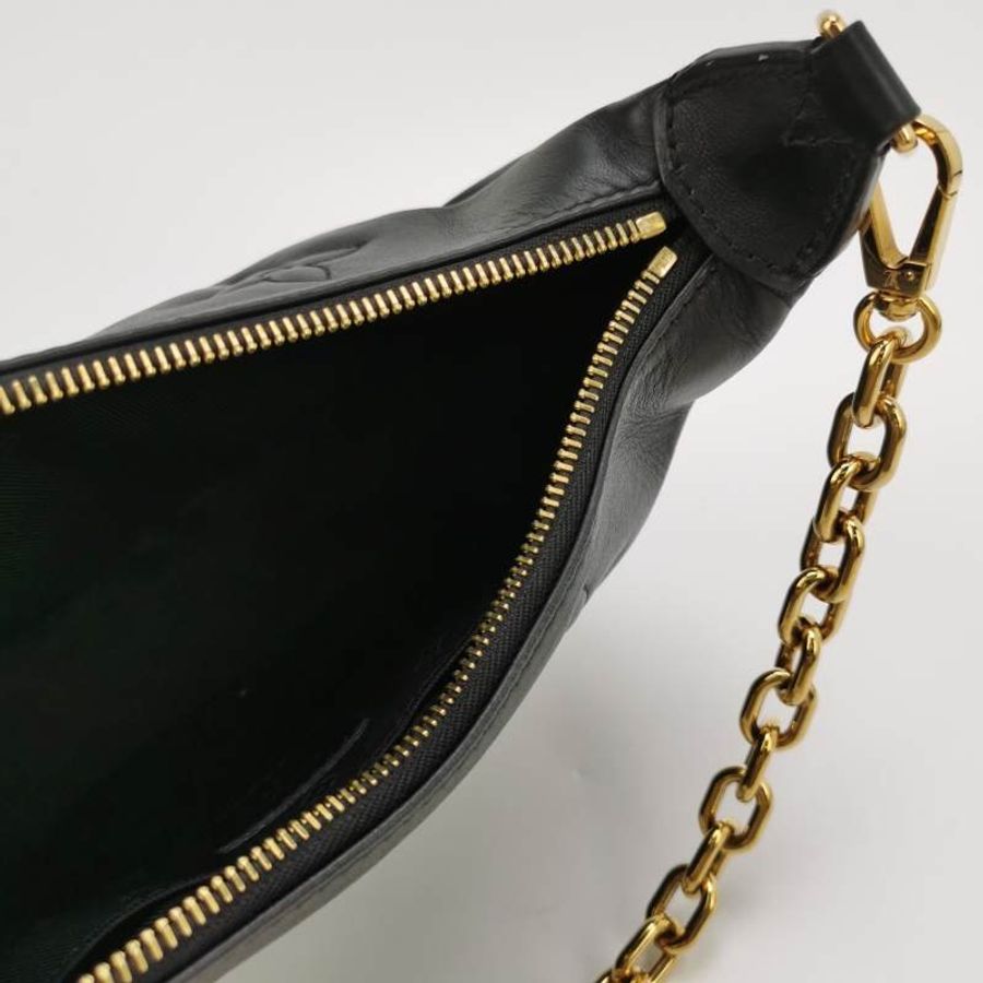 Louis Vuitton (LV) Over The Moon牛皮純色老花壓紋斜背包單肩包晶片款-6