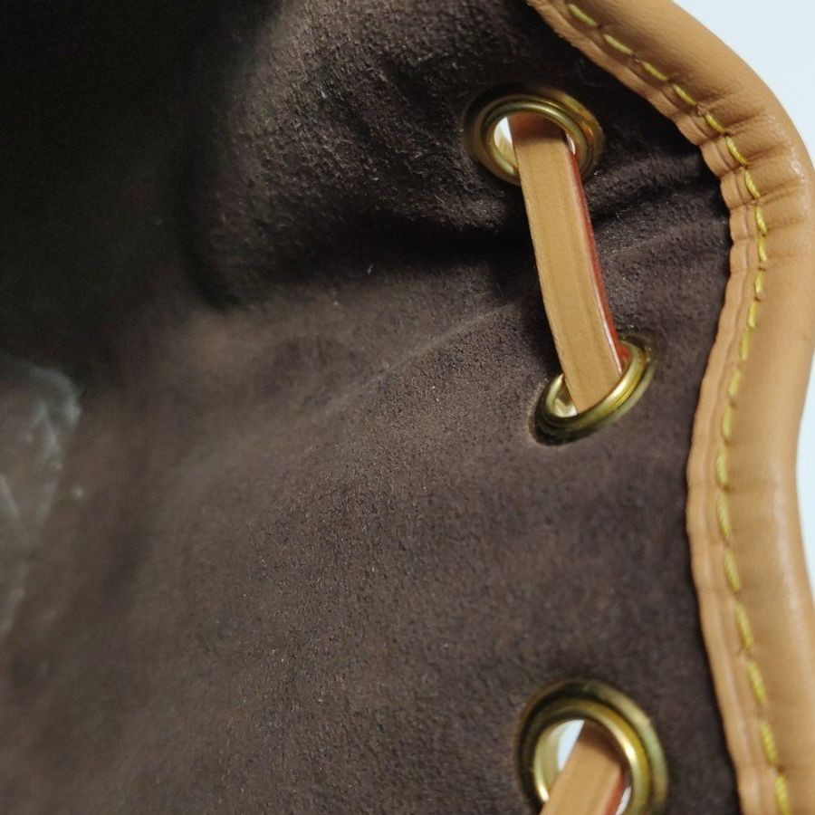 Louis Vuitton (LV) NOENano植鞣革Monogram印花抽繩斜挎包肩背包晶片款-9