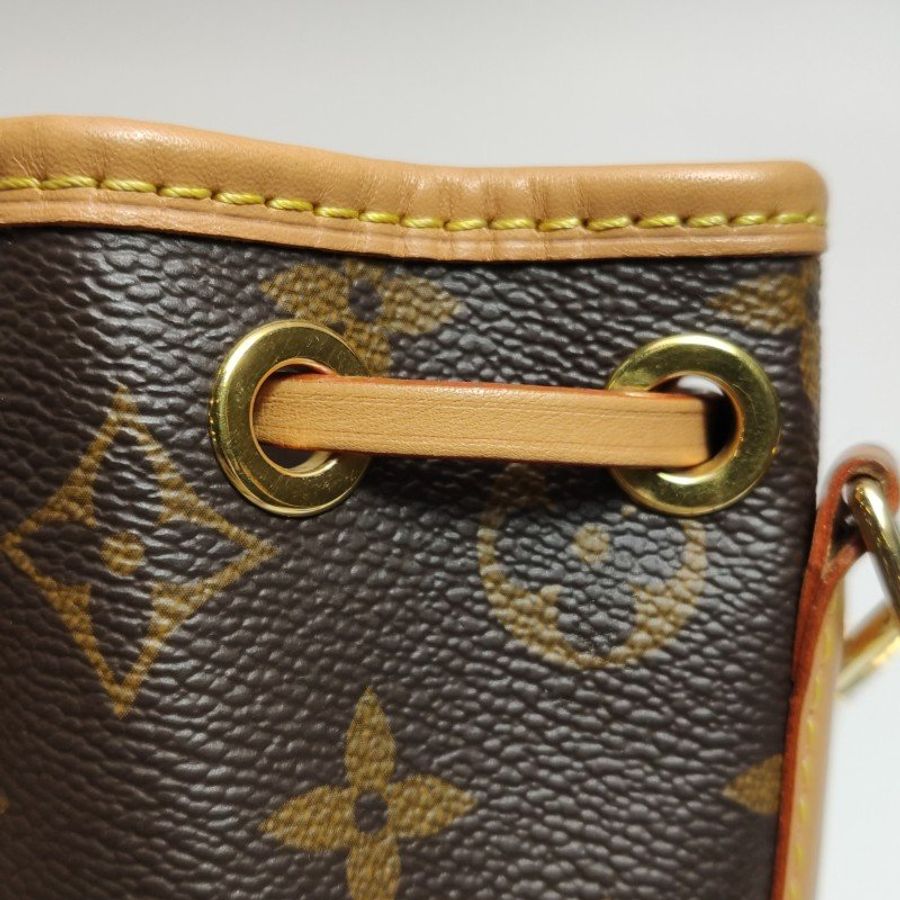 Louis Vuitton (LV) NOENano植鞣革Monogram印花抽繩斜挎包肩背包晶片款-11