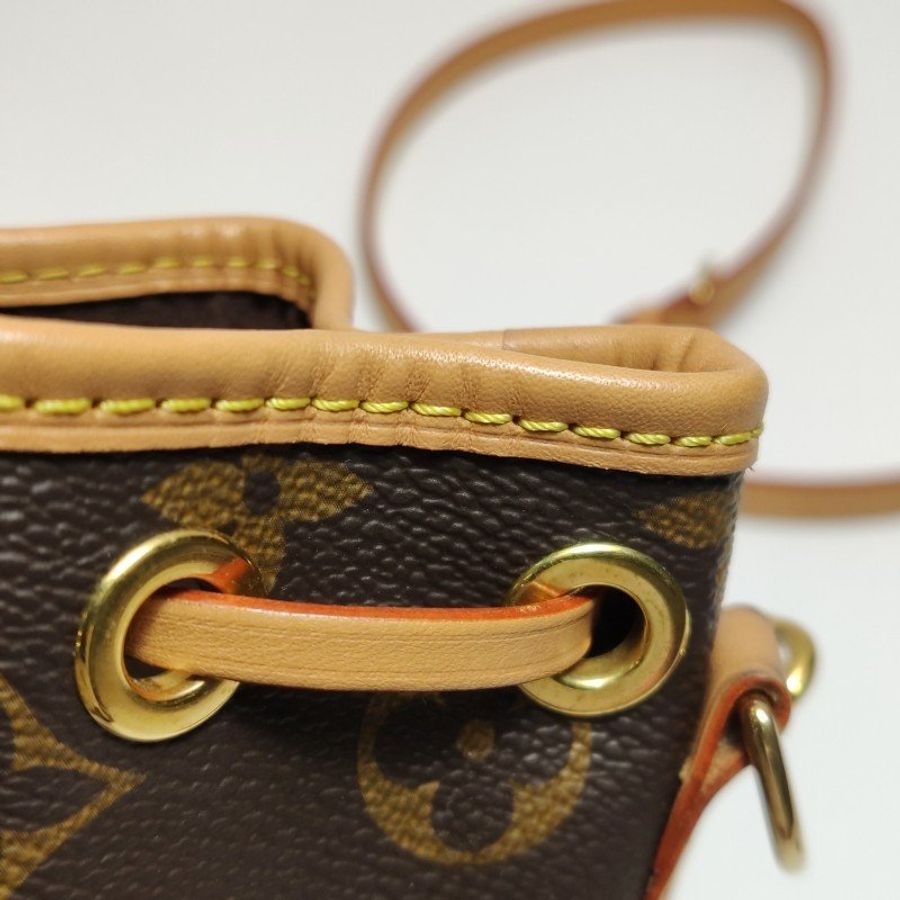 Louis Vuitton (LV) NOENano植鞣革Monogram印花抽繩斜挎包肩背包晶片款-15