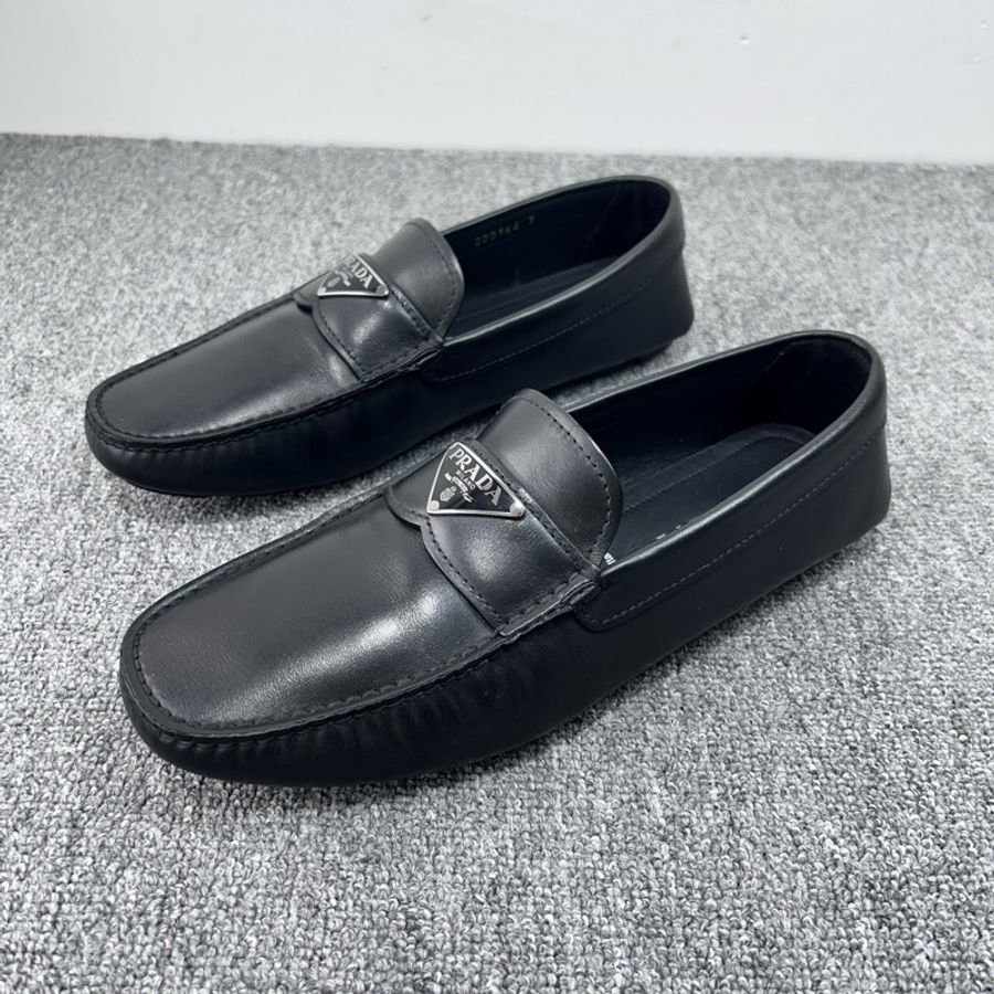 Prada/普拉達 三角標 樂福鞋 黑色一腳蹬/ 尺碼:41碼 7碼 成色:99新-0