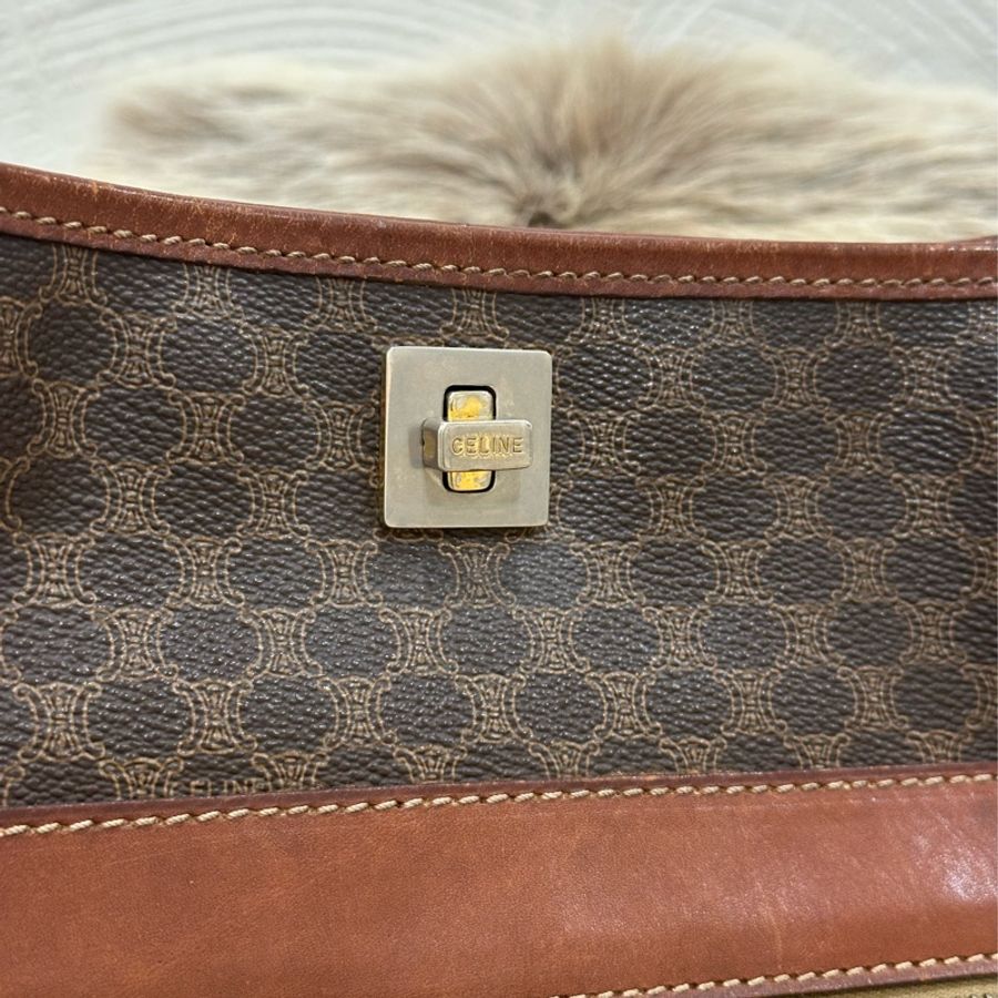 Vintage Celine Triomphe 凱旋門深色水桶側背包-2