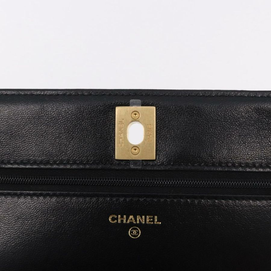 【日本直送】香奈兒 (CHANEL) 絎縫鏈條肩背包,羊皮材質,黑色,金色雙C標誌,貨號 190135SAM-20