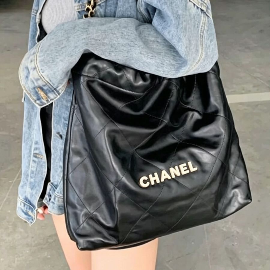 CHANEL香奈兒22Bag中號黑色全皮白Logo子母垃圾袋包 🈶購證芯片款🪼-1