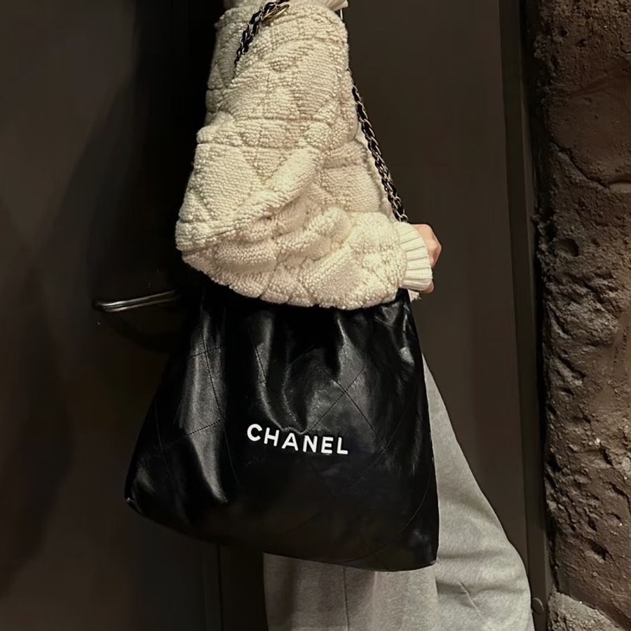 CHANEL香奈兒22Bag中號黑色全皮白Logo子母垃圾袋包 🈶購證芯片款🪼-2