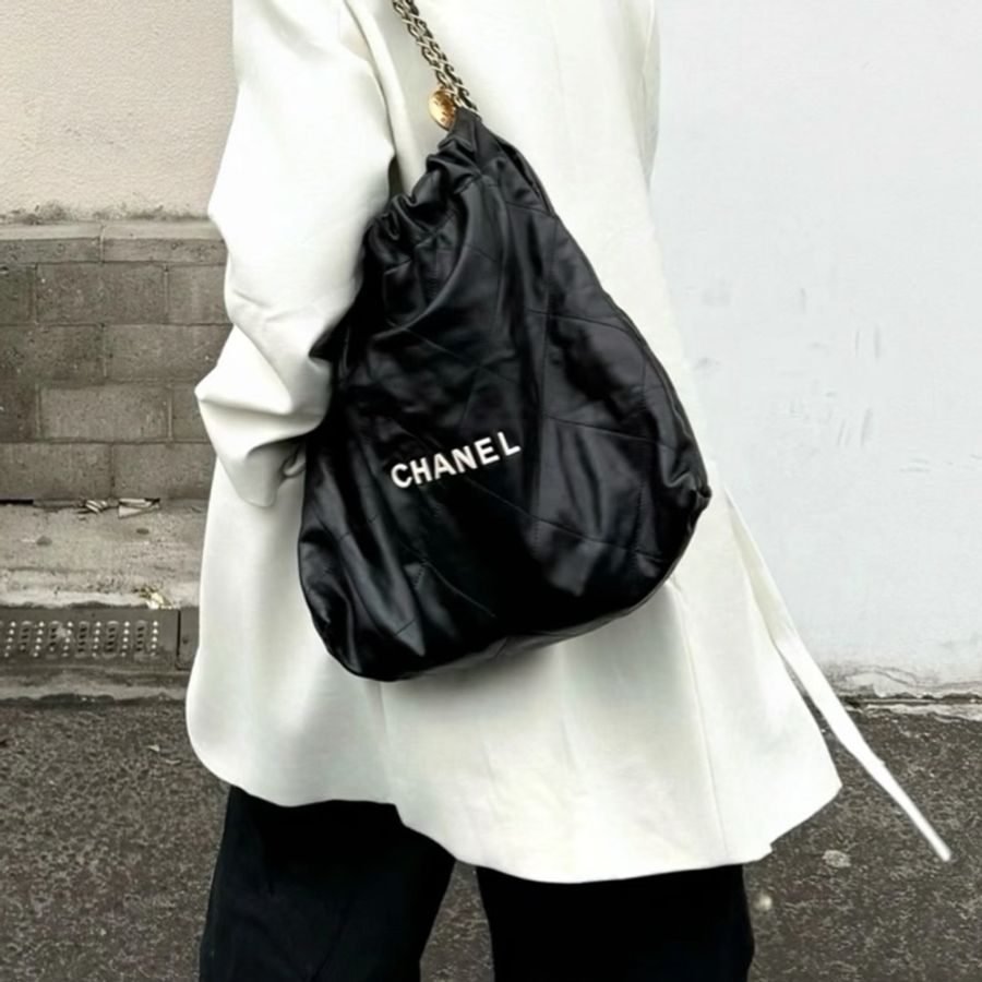 CHANEL香奈兒22Bag中號黑色全皮白Logo子母垃圾袋包 🈶購證芯片款🪼-28