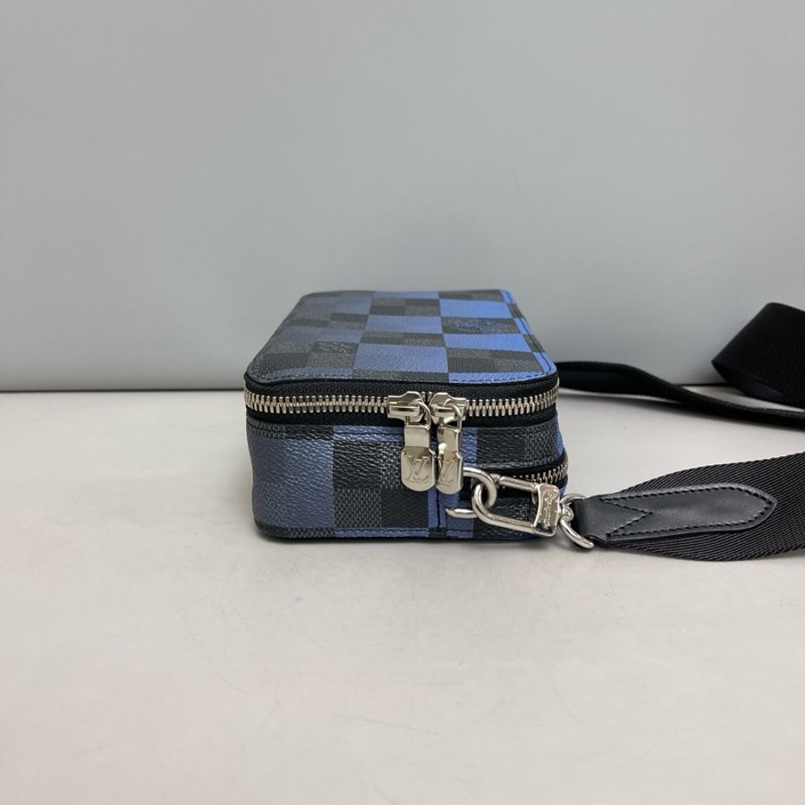 Louis Vuitton 路易威登 Alpha漸變色藍棋盤格相機包 芯片,尺寸 18×11.-2