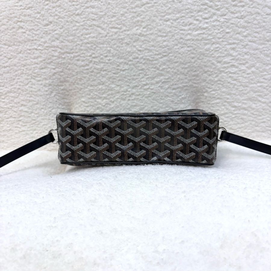 GOYARD 戈雅 Cap-Vert PM 經典 Y 字老花塗層帆布相機包 / 斜背包 / 單肩包(黑色)-11