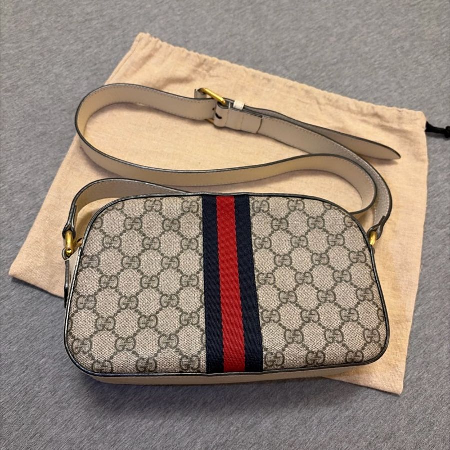 GUCCI 老花斜背包-7