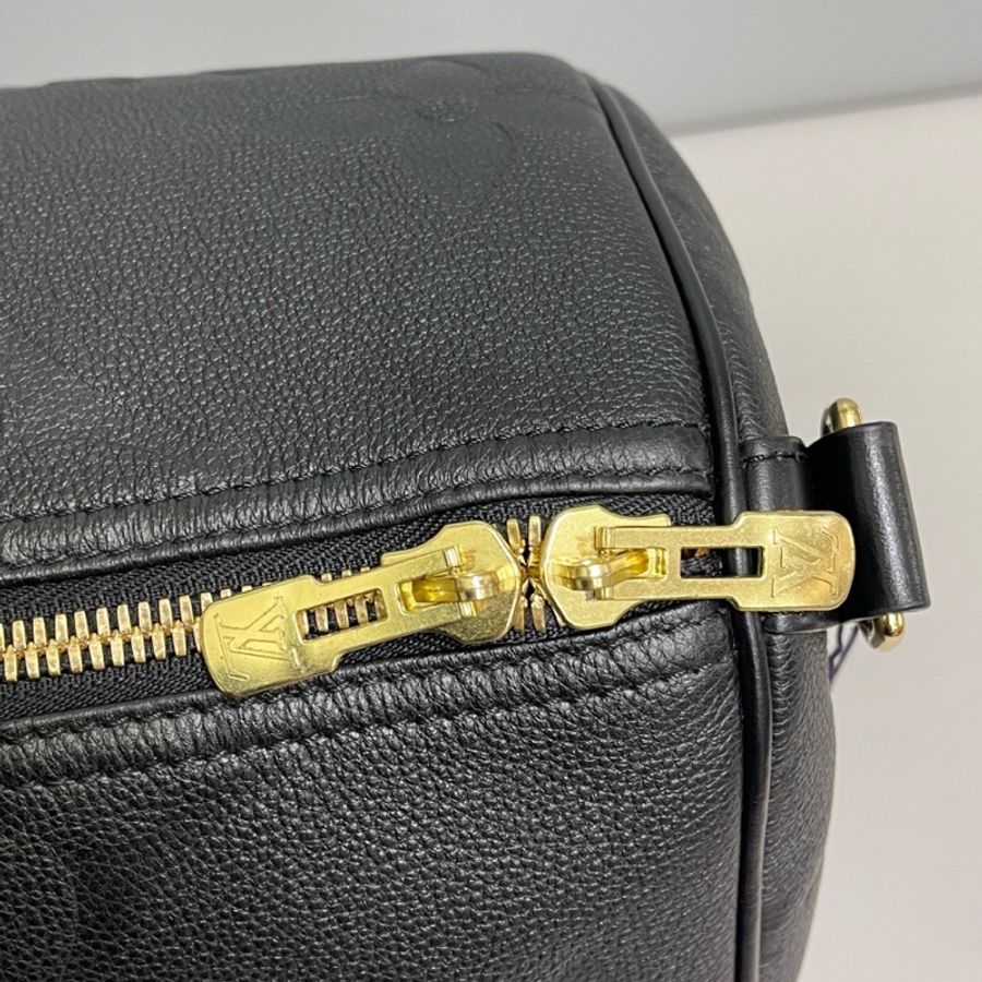 Louis Vuitton路易威登 Keepall45黑色全皮壓紋大logo旅行包 芯片 無肩帶-8