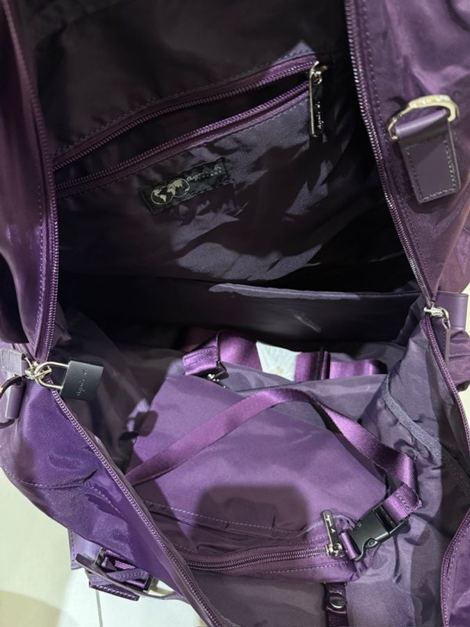 agnès b. VOYAGE 紫色尼龍旅行包|吊牌未拆|附鎖頭+2把鑰匙|近新品-2