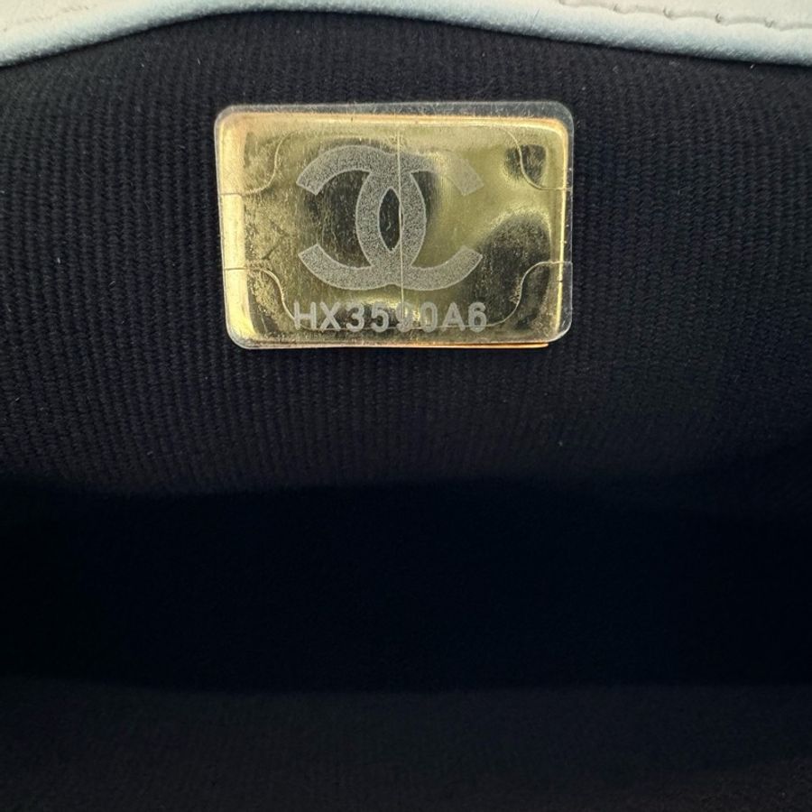 閒置新chanel 香奈兒女士白色全皮銀扣19bag 手提單肩斜挎包全套原膜-6