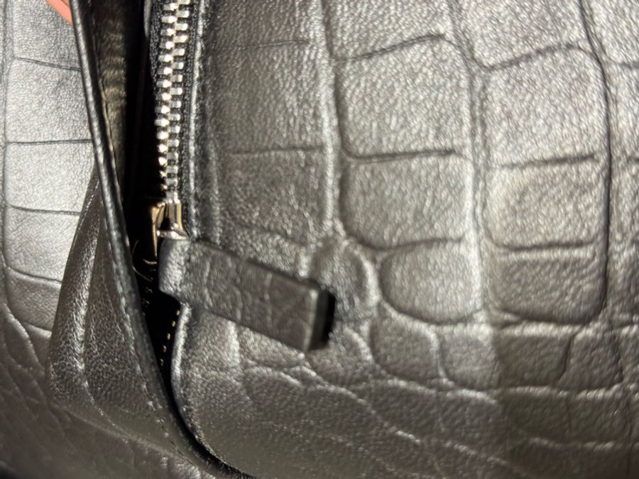 (全新未使用過)巴黎世家鱷魚皮壓紋後背包 Balenciaga-6
