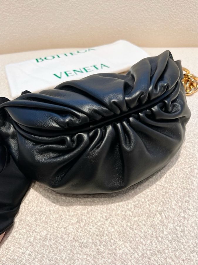 Bottega Veneta 葆蝶家 黑色鏈條雲朵包 可斜挎 腰包 胸包 腋下包-1
