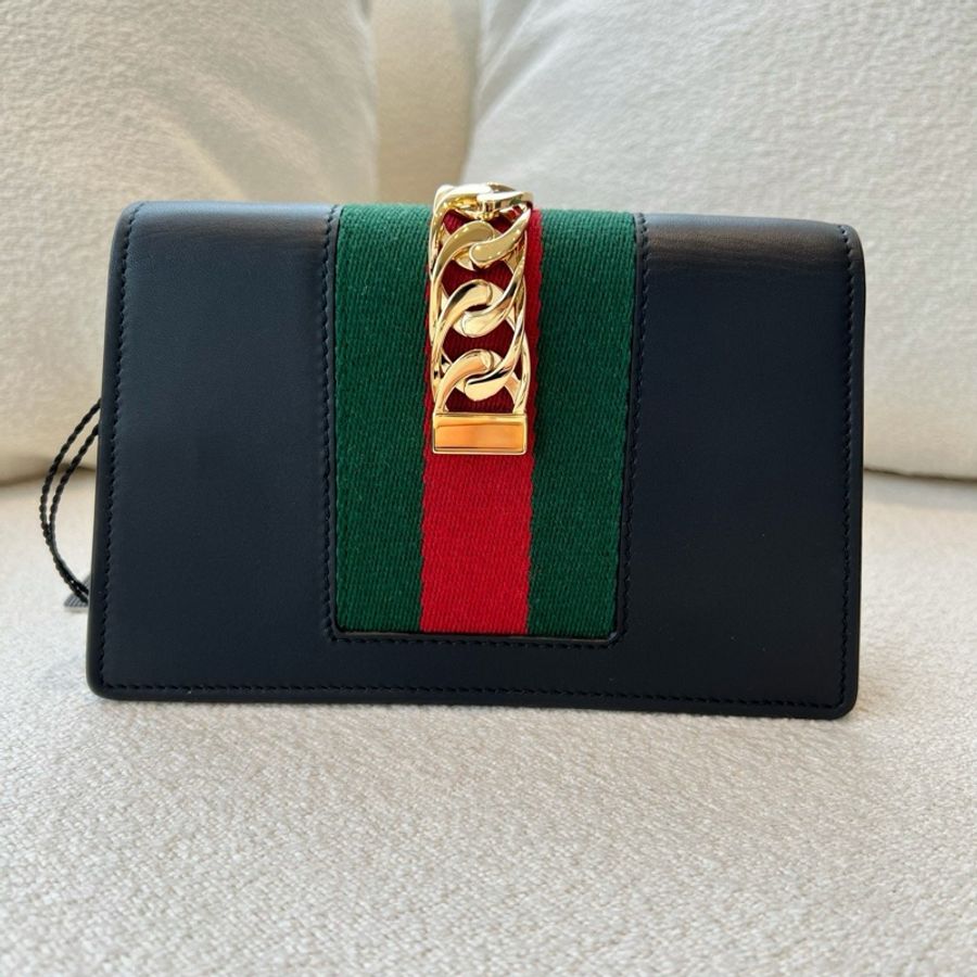 未使用 Gucci古馳Sylvie黑金塞爾維亞超迷你鏈條包 附件 塵袋-2