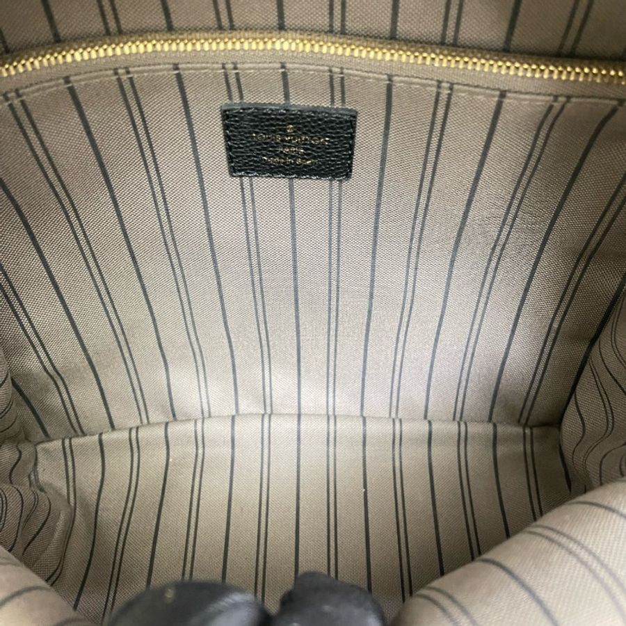 Louis Vuitton sorbonne黑色全皮壓紋 後背包-8