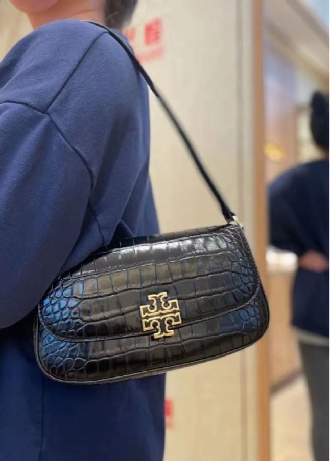99新 Tory burch/TB湯麗柏琦 Britten黑色鰐魚壓紋腋下包 黑金配色 尺寸:27*16-0
