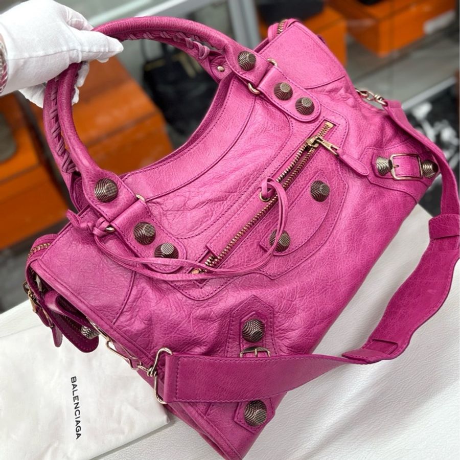 【狀況良好】Balenciaga 巴黎世家 桃粉色復古牛皮大釘機車包-4