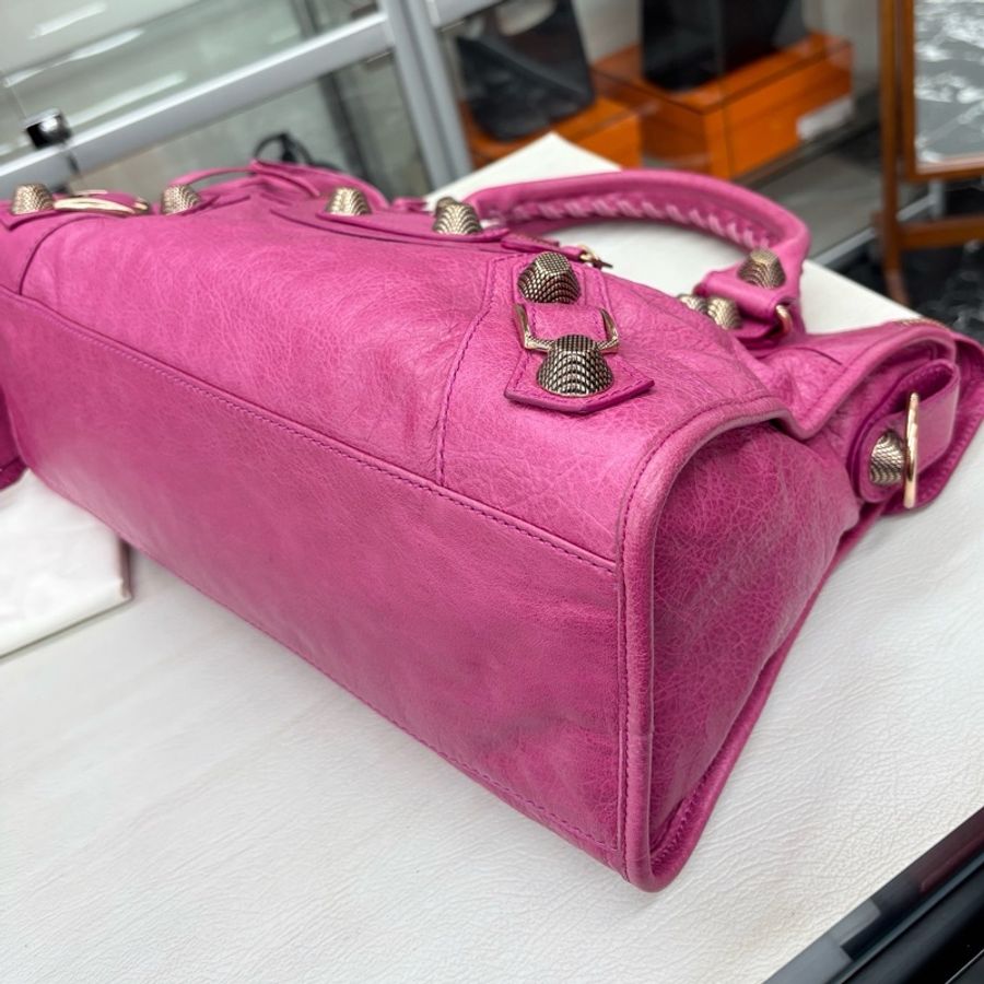 【狀況良好】Balenciaga 巴黎世家 桃粉色復古牛皮大釘機車包-11