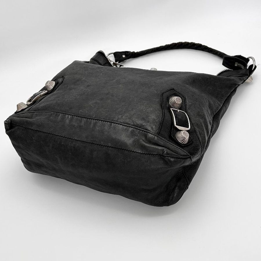 BALENCIAGA 銀扣手提腋下hobo機車包 34*35*10 98新配件塵袋-2