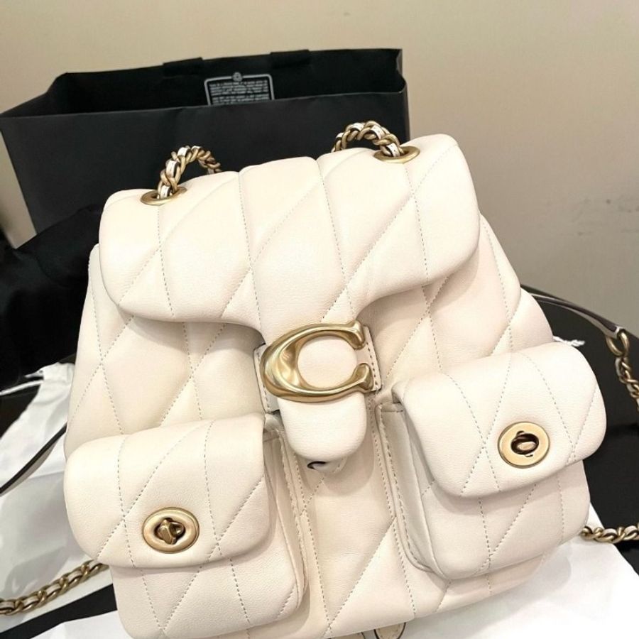 Coach Tabby後背包 粉底白色 Napa 小羊皮 奶白色 22.5×13.5×21cm 95新 配件塵袋 盒子 購證-1