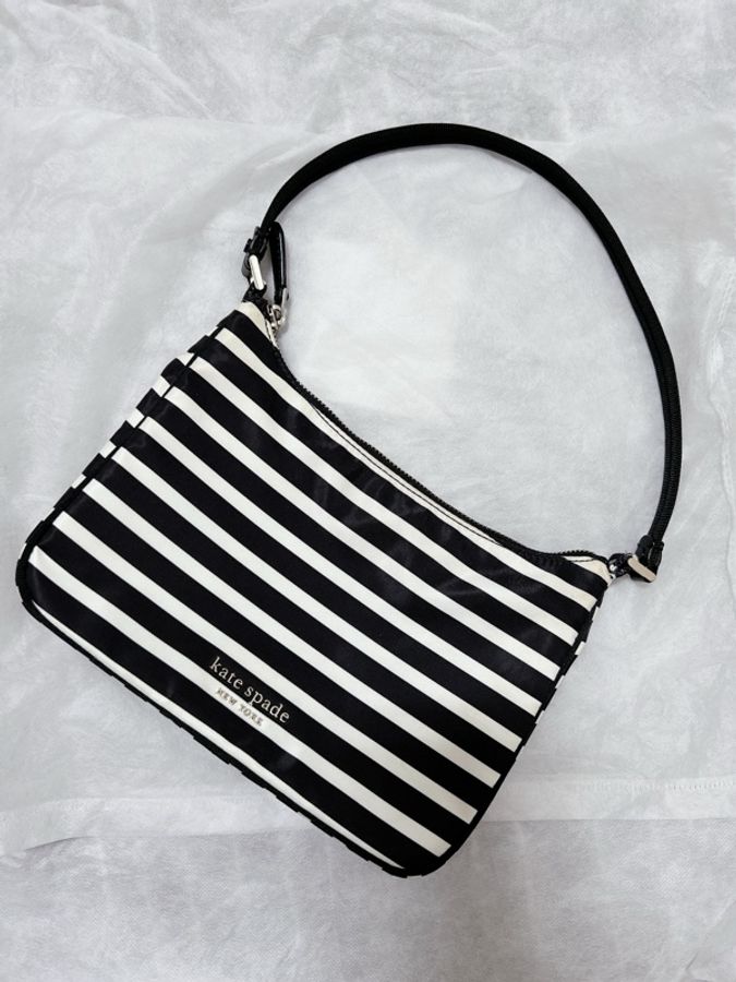 Kate spade 防水黑白條紋肩背包-0