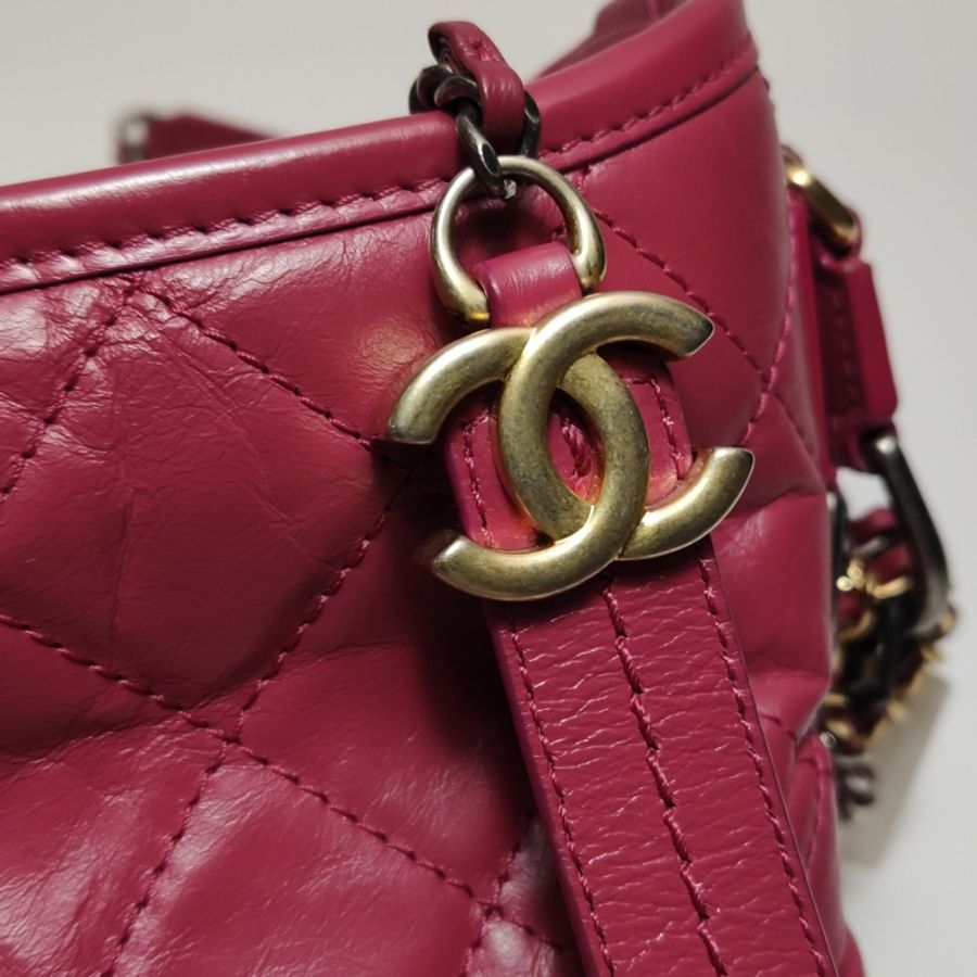 Chanel 流浪包 Small Size-21