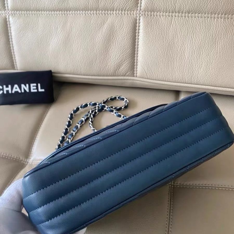 Chanel 藍色羊皮斜紋銀鏈肩背包15.5*26*8cm 99新塵袋 保卡-4