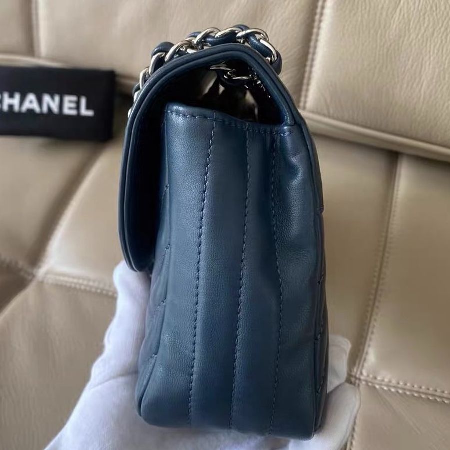 Chanel 藍色羊皮斜紋銀鏈肩背包15.5*26*8cm 99新塵袋 保卡-5