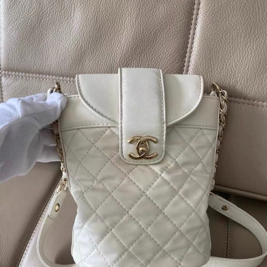 Chanel 白色羊皮薯條包16*11*20  99新配件塵袋保卡-4