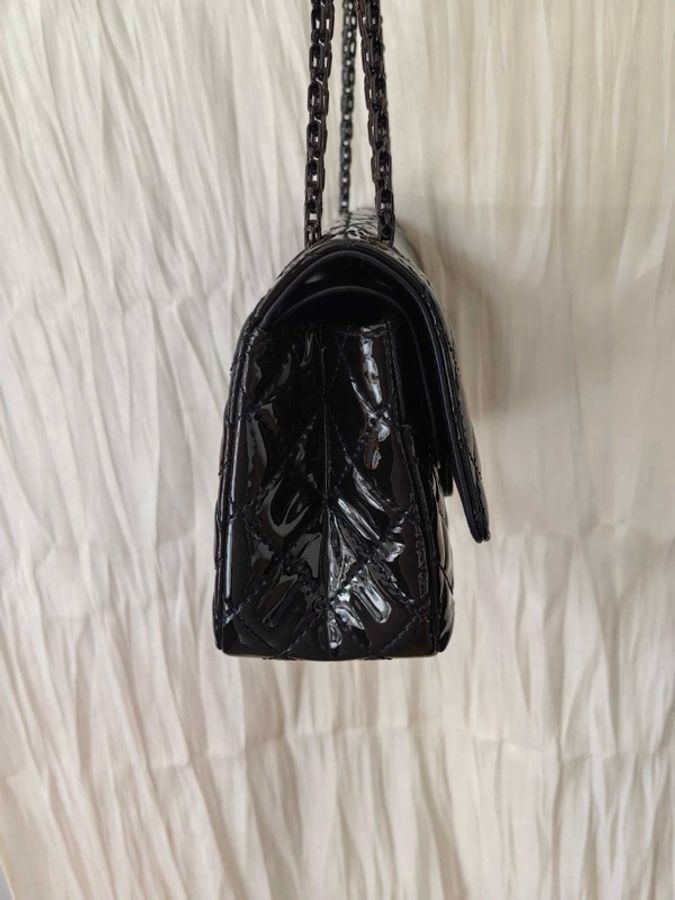 CHANEL香奈兒 小號2.55黑色漆皮材質黑色五金鍊條包-2