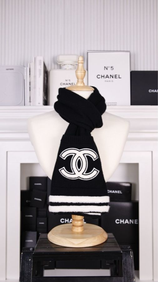 Chanel 权志龙同款黑白条纹cc山羊绒针织围巾-0