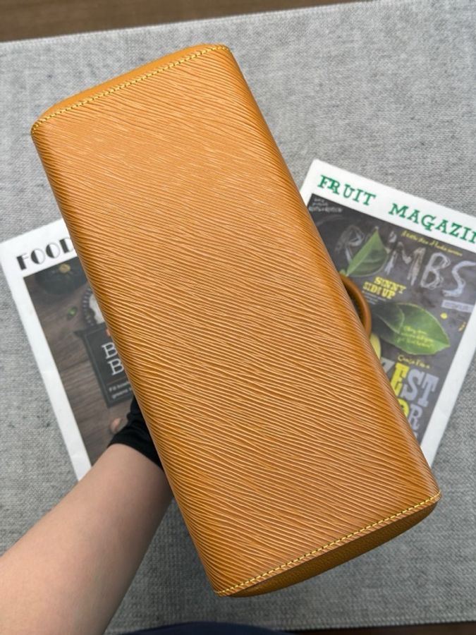 路易威登/Louis Vuitton Epi 粒面牛皮革-7