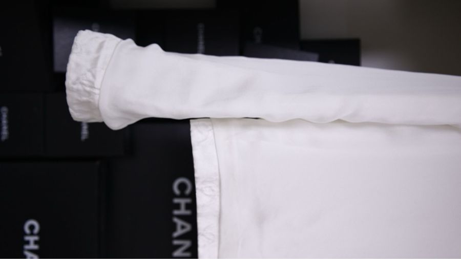 Chanel 25A杭州西湖秀款白色真丝浮雕cc四口袋圆领长袖衬衫外套上衣-36