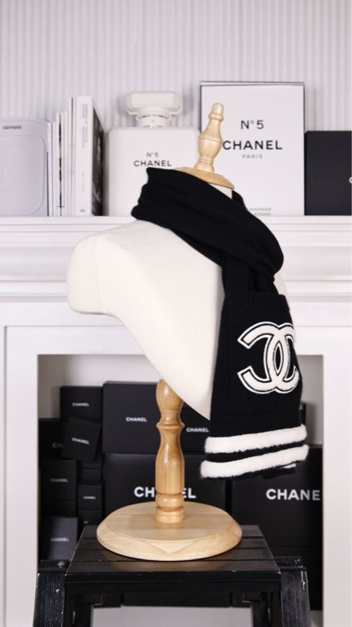 Chanel 权志龙同款黑白条纹cc山羊绒针织冷帽围巾套装-6