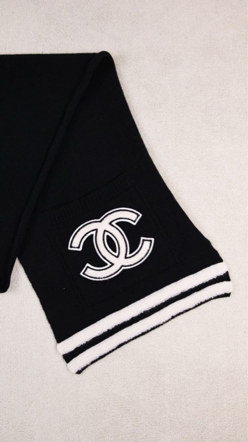 Chanel 权志龙同款黑白条纹cc山羊绒针织冷帽围巾套装-35