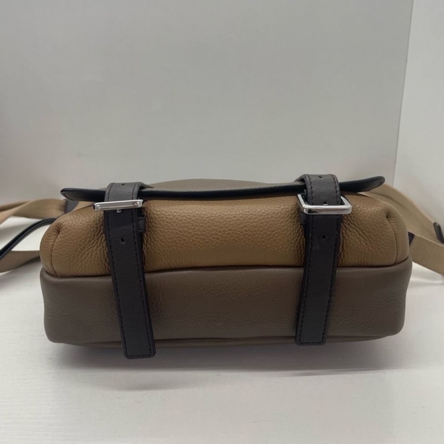 LOEWE 罗意威相机包邮差包 卡其色-6