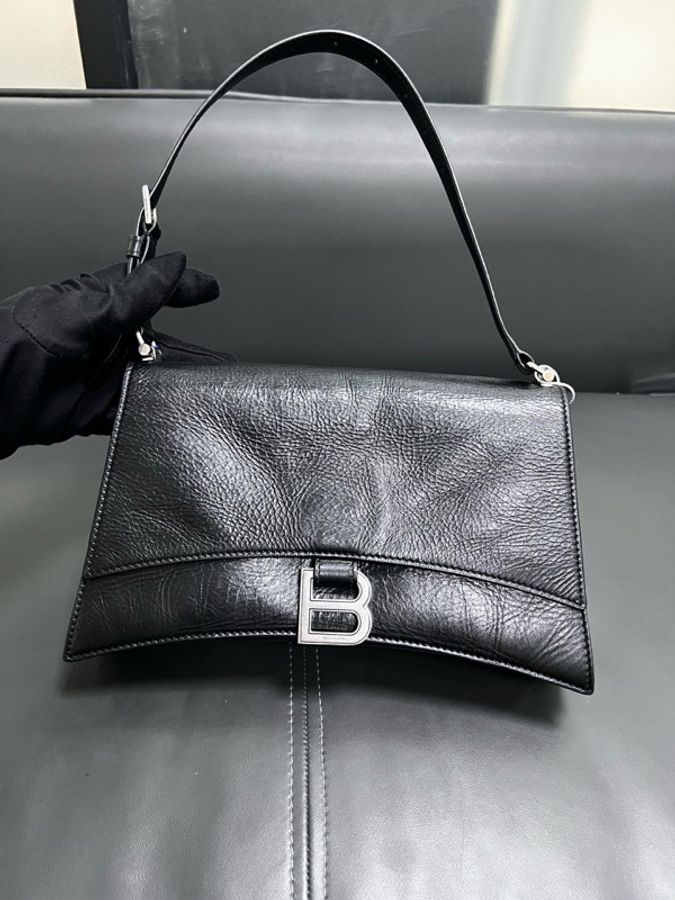 Balenciaga crush-3