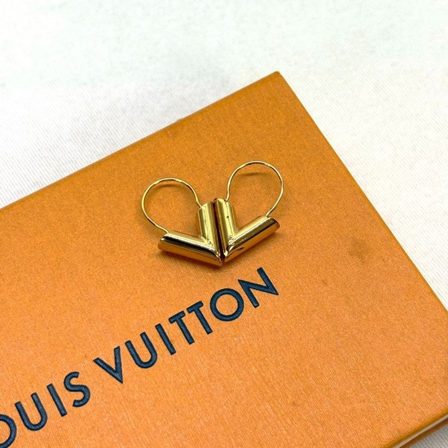 LV Essential V圈式耳環-1