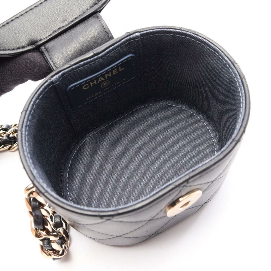 香奈兒 (CHANEL) Matelasse Mini Vanity 鏈條斜背包,羊皮材質,黑色,金色五金-2