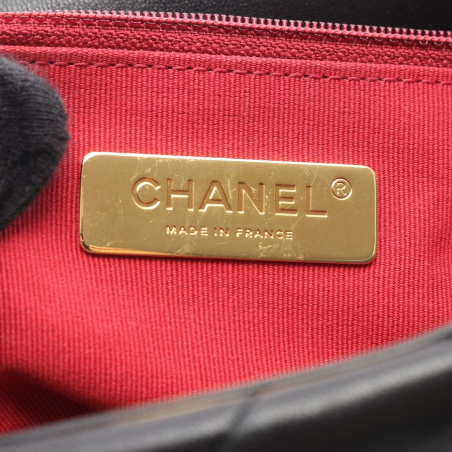 CHANEL 19 dix-neuf 馬特拉斯鏈斜背包 AS1160 小羊皮 黑色-3