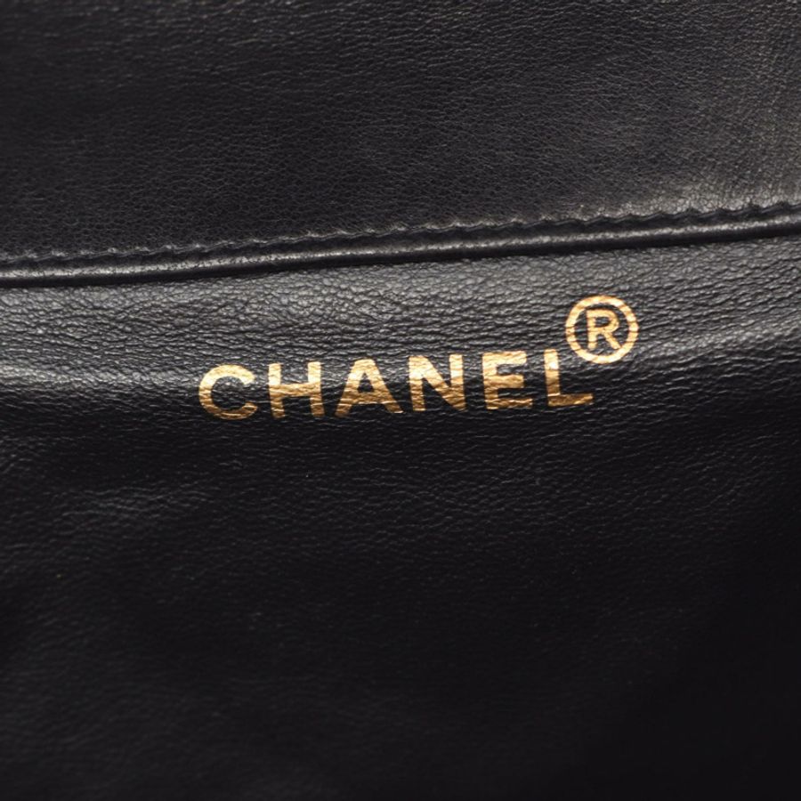 香奈兒 (CHANEL) 絎縫旋扣鏈條雙肩包/背包，羊皮材質，黑色，二手，女士款，金色五金配件-3